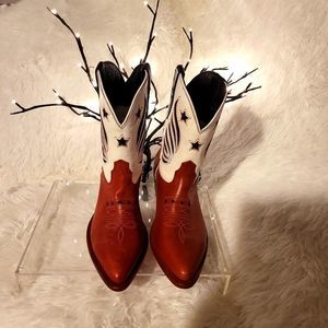 Idyllwind Red and White Heeled Boots